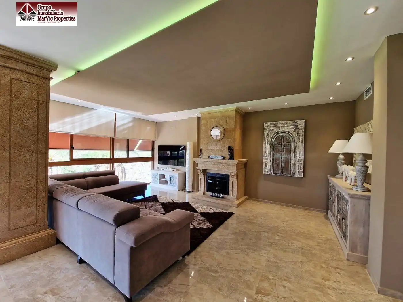 Sala d'estar de Casa o xalet en venda en La Nucia amb Aire condicionat, Calefacció i Jardí privat