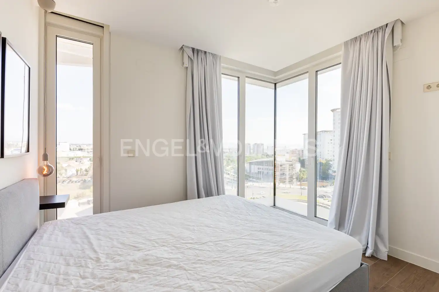Wohnung zur Miete in Avinguda de les Corts Valencianes, Sant Pau