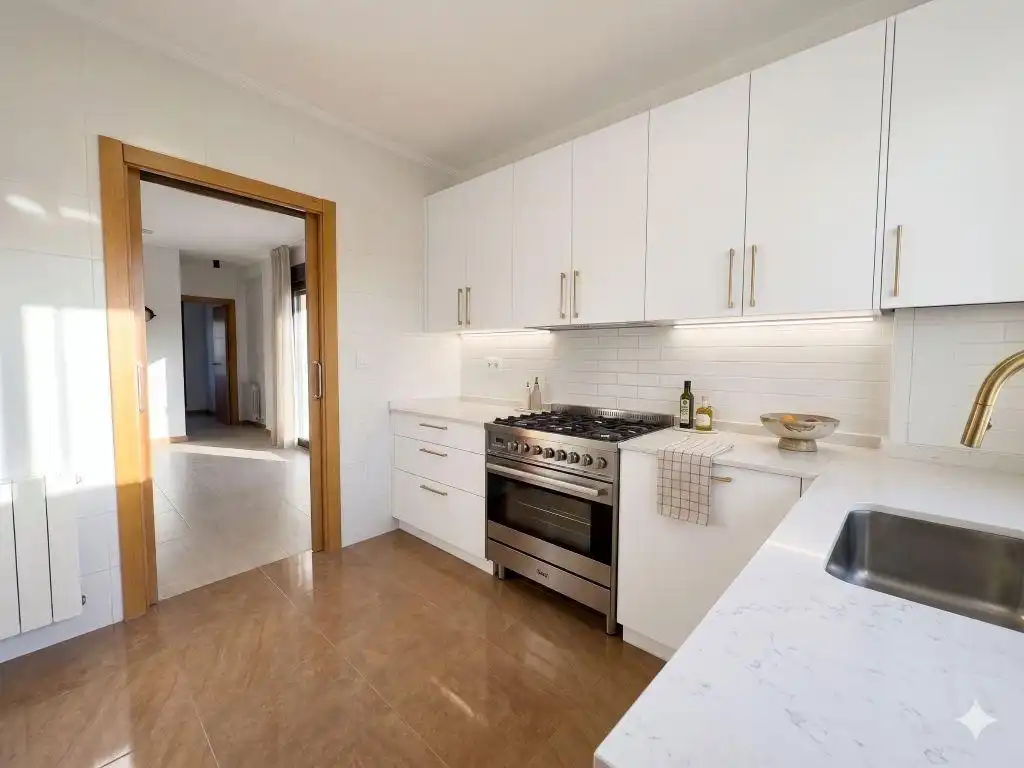 Cocina de Casa o chalet en venta en Torrelavega  con Calefacción, Terraza y Trastero