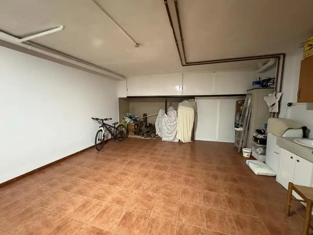 Einfamilien-Reihenhaus zum Verkauf in Sagunto / Sagunt mit Klimaanlage, Heizung und Terrasse