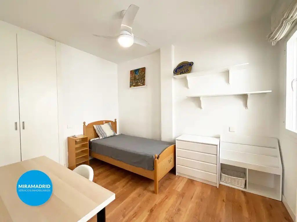 Habitación de Piso de alquiler en Madrid con Aire acondicionado, Terraza y Amueblado