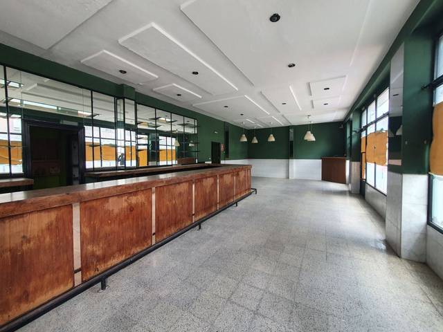 Local comercial en Alquiler en Grado