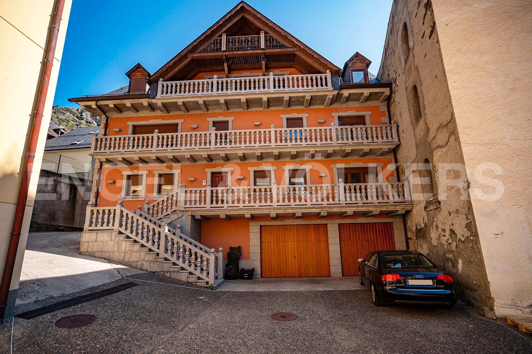 Exterior view of Building for sale in Bossòst