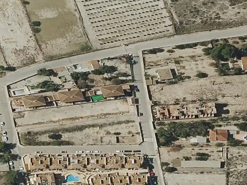 Flat for sale in Cox