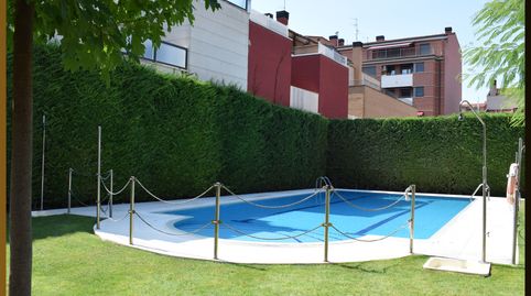 Foto 2 de Casa adosada en venta en Lardero, La Rioja
