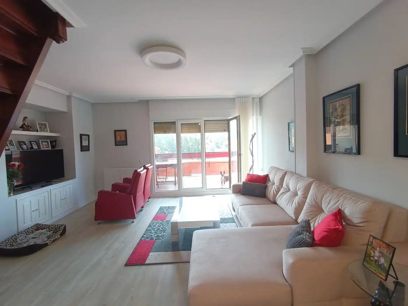 Wohnzimmer von Dachboden zum Verkauf in Sopela mit Heizung, Terrasse und Abstellraum