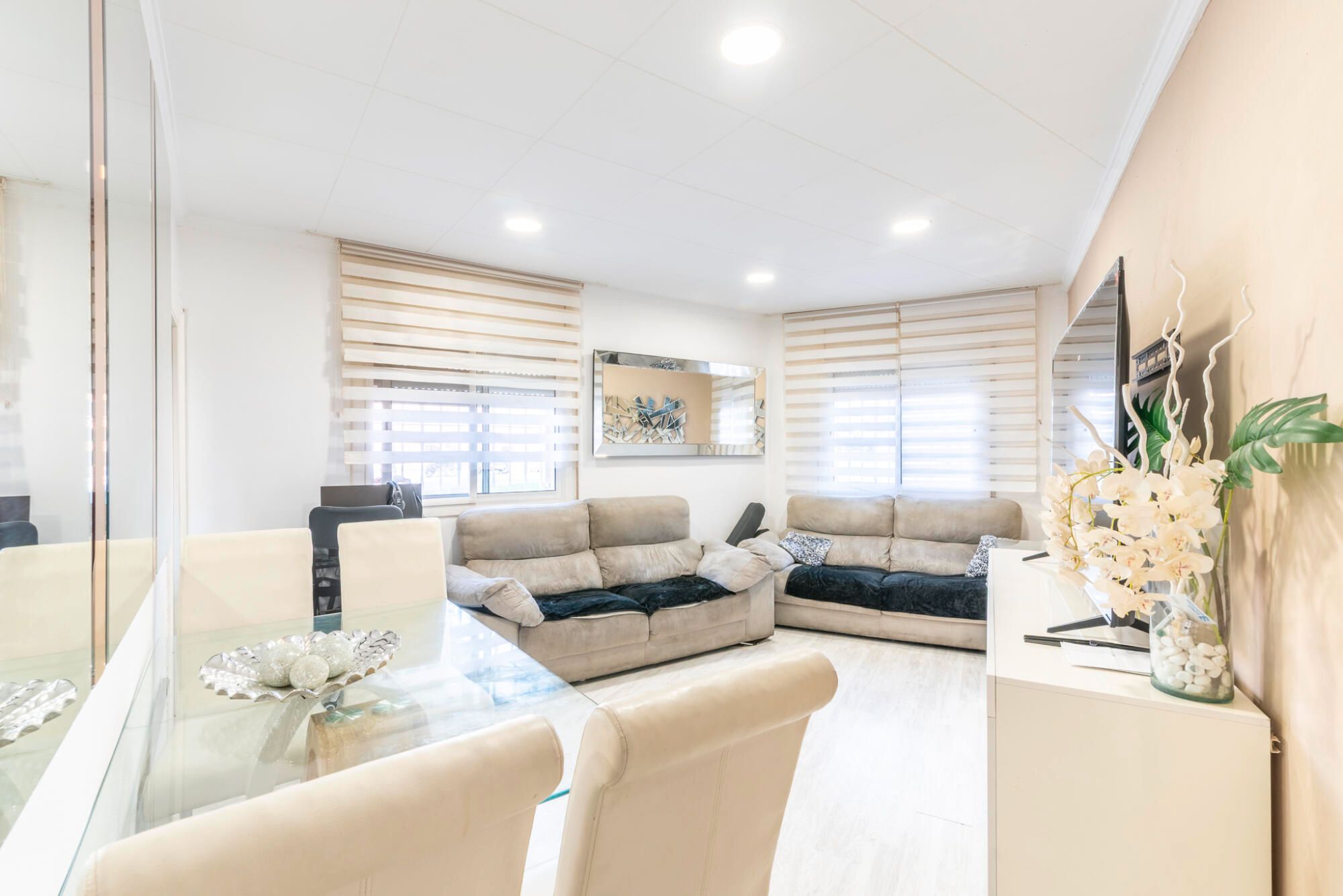 Living room of Flat for sale in Sant Joan Despí  with Air Conditioner and Heating