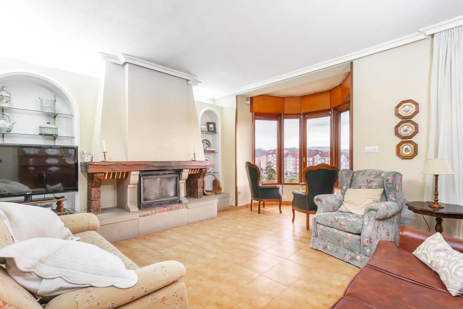 Sala de estar de Casa o chalet en venta en Siero con Calefacción, Jardín privado y Parquet