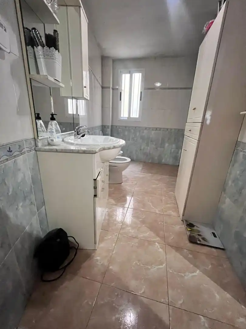 Baño de Piso en venta en Águilas con Aire acondicionado, Trastero y Amueblado