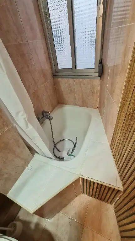 Baño de Piso en venta en  Logroño con Amueblado y Balcón