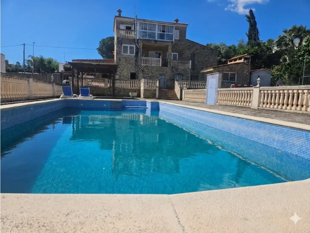 Villa avec terrasse à vendre à Calle Ciprés
