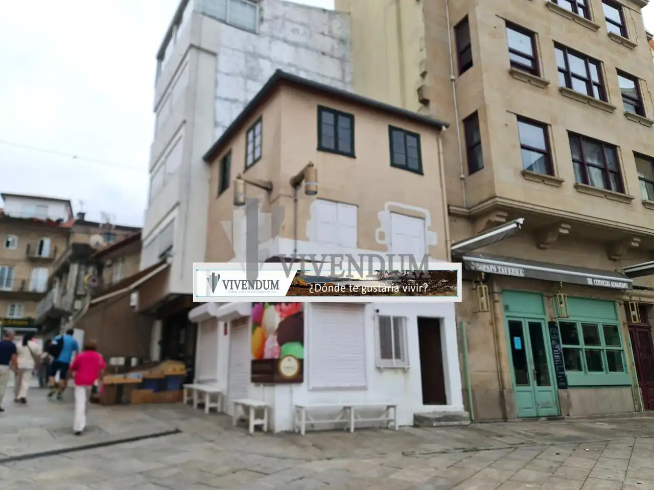 Vista exterior de Edificio en venta en Vigo 