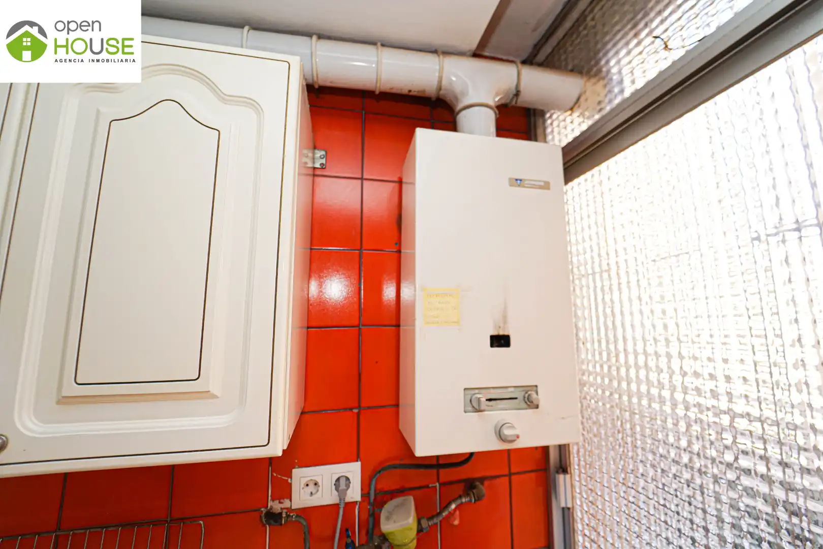 Kitchen of Flat for rent in Granada  with Heating, Furnished and Oven
