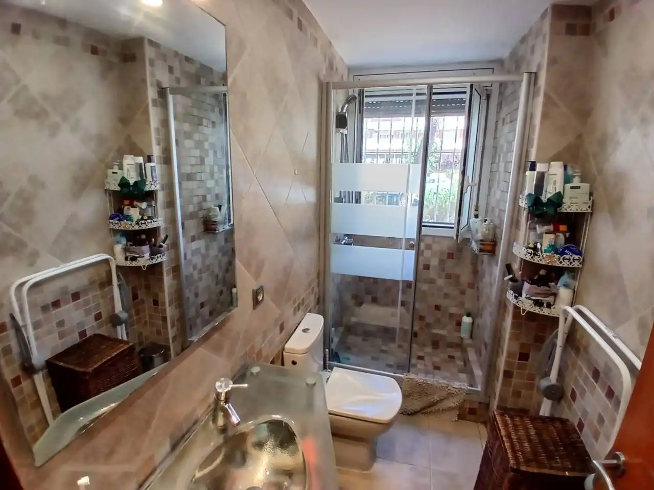 Bathroom of Flat for sale in Vilanova i la Geltrú  with Heating