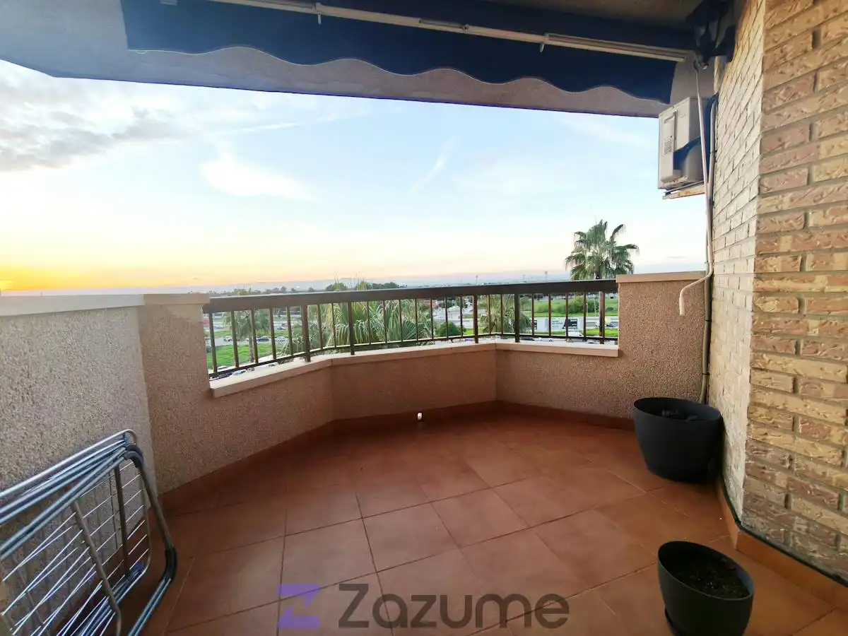 Terraza de Piso de alquiler en Casc Urbà