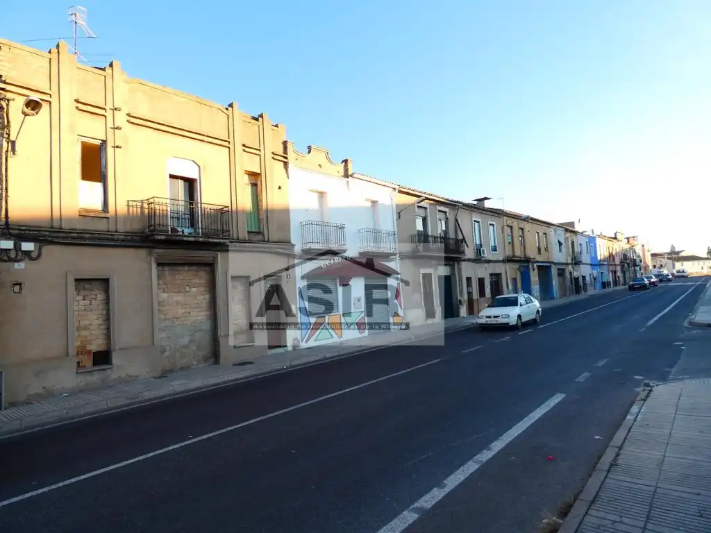 Casa con terrazza in vendita a Casc Urbà, imagen 3