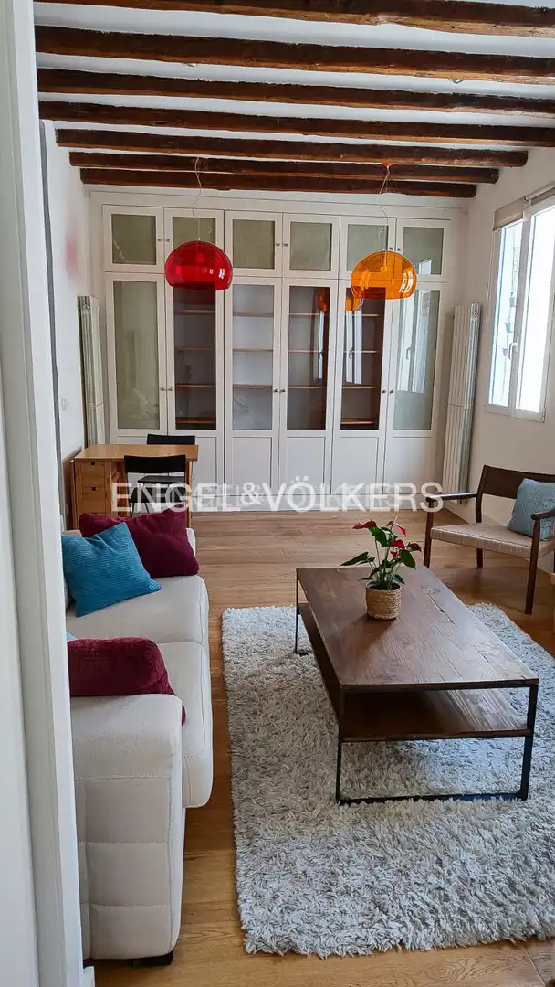 Living room of Attic for rent in Madrid  with Air Conditioner, Heating and Parquet flooring