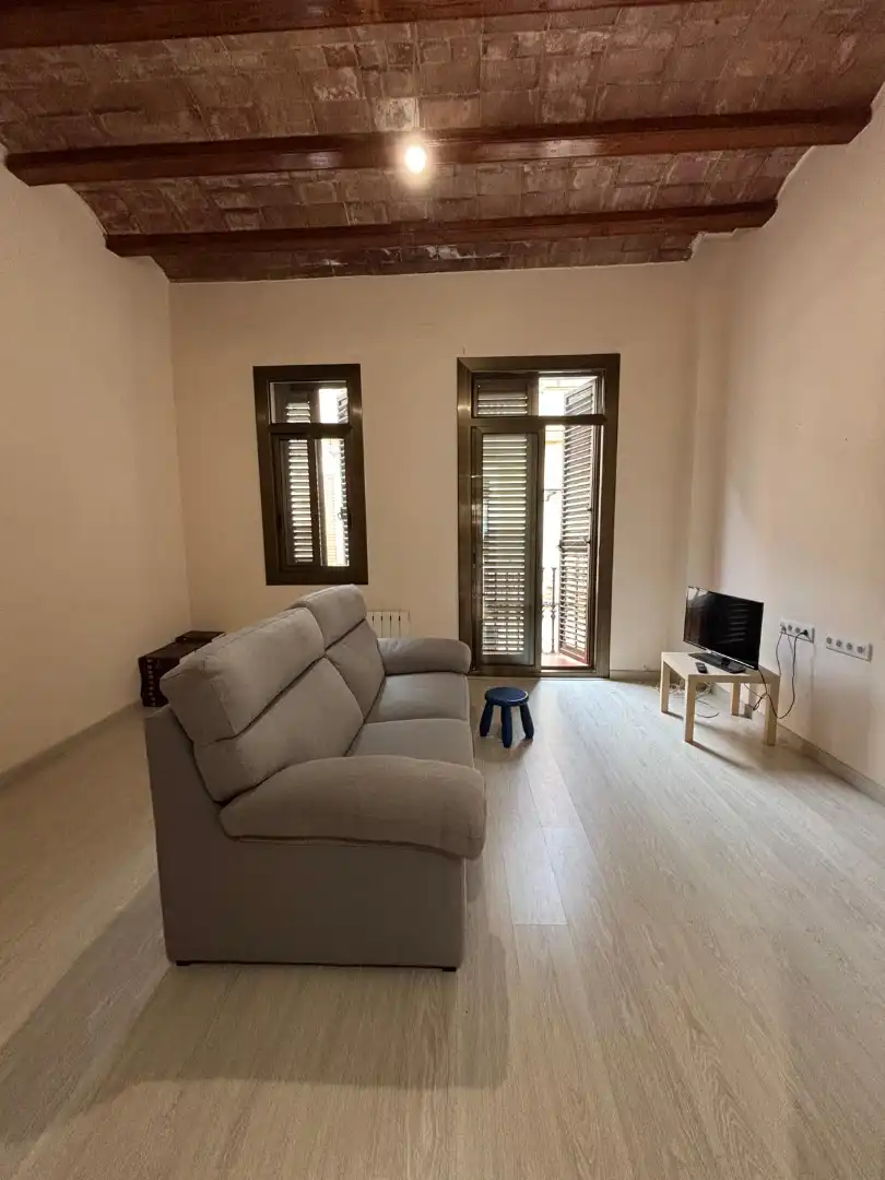 Sala de estar de Casa o chalet en venta en L'Hospitalet de Llobregat con Jardín privado