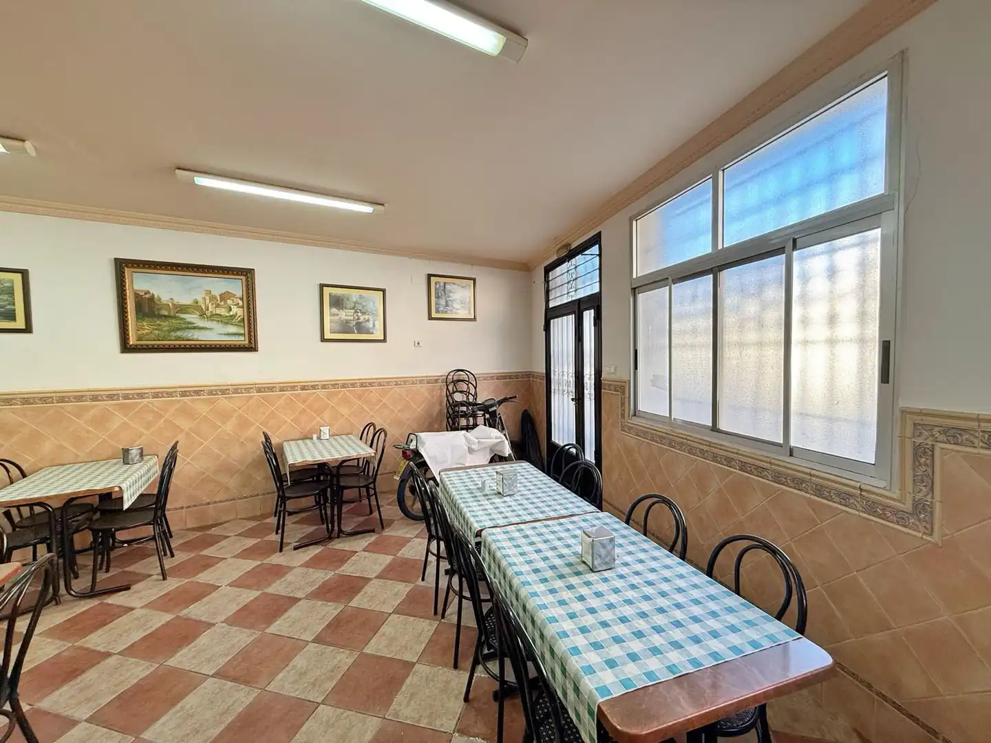 Local de alquiler en Alzira con Aire acondicionado, Calefacción y Terraza