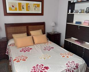 Bedroom of Flat for sale in Oviedo   with Heating, Terrace and Furnished