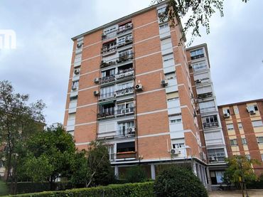 Baixos amb ascensor en venda a Calle BLAS CABRERA