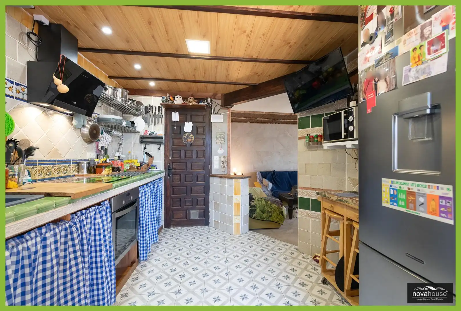 Kitchen of Houses for sale in Moclinejo