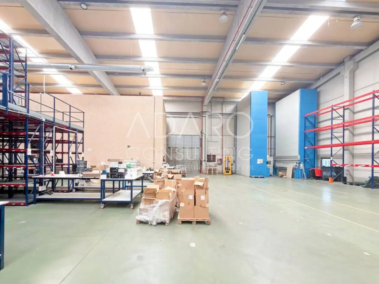 Nau industrial en venda en Boadilla del Monte amb Calefacció