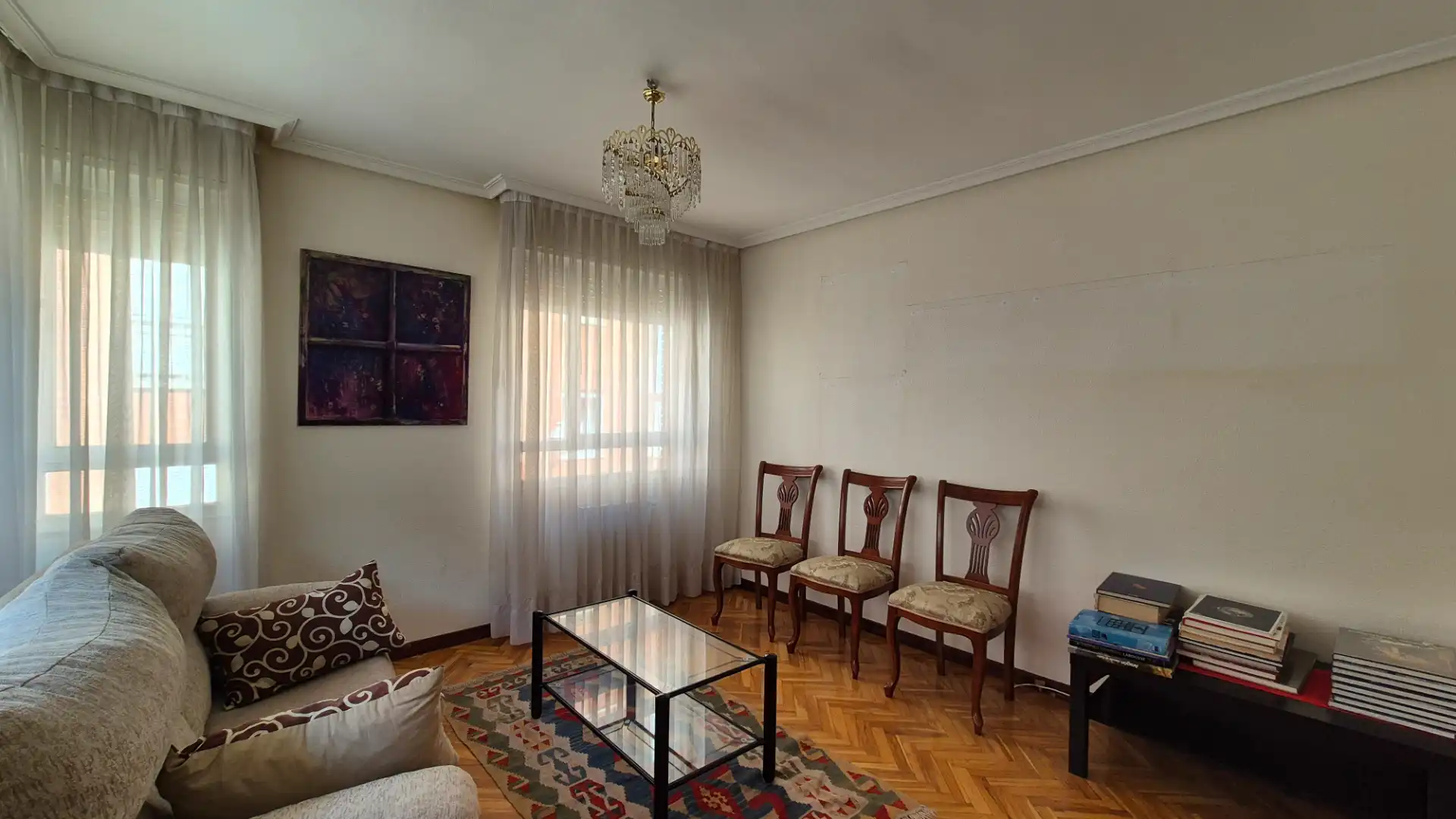 Living room of Flat for sale in Palencia  with Heating, Parquet flooring and Storage room