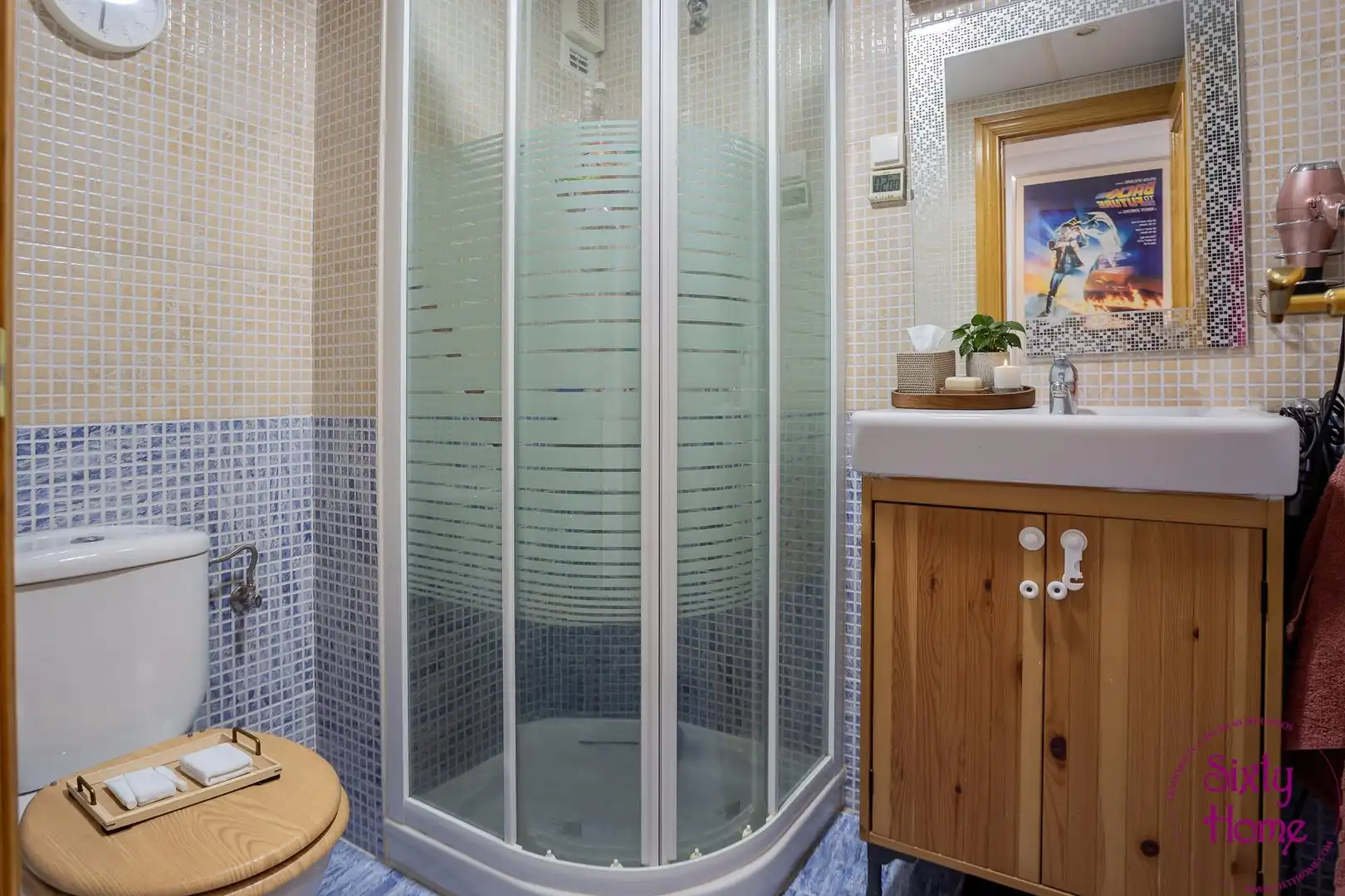 Bathroom of Flat for sale in Zaragoza  with Heating
