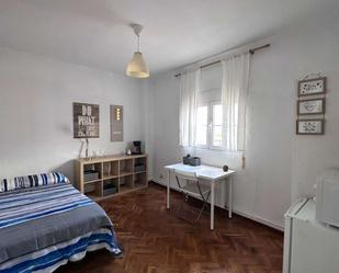 Bedroom of Flat to share in  Madrid Capital  with Air Conditioner, Heating and Terrace