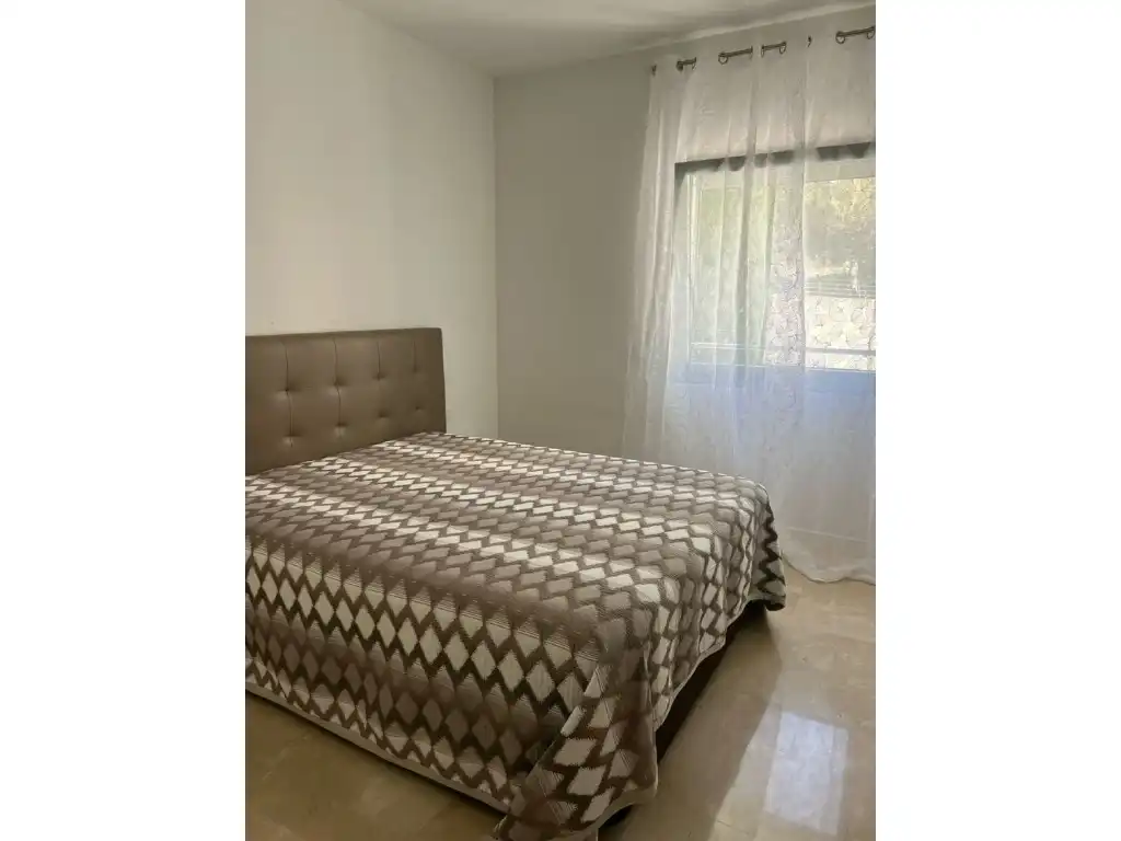 Habitación de Apartamento de alquiler en Calvià con Aire acondicionado, Jardín privado y Terraza