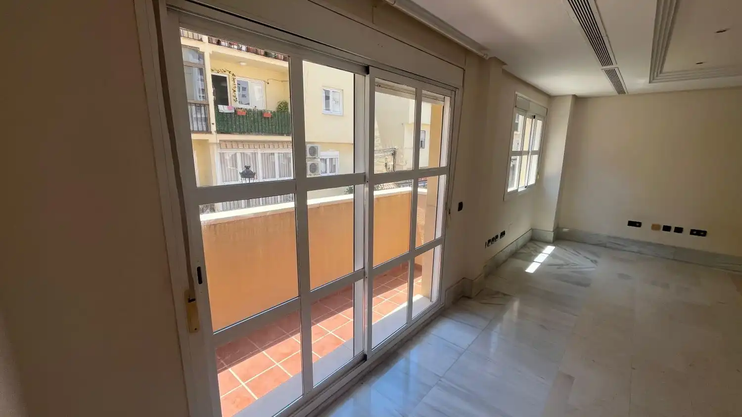 Terrassa de Oficina en venda en Benalmádena amb Aire condicionat, Calefacció i Terrassa