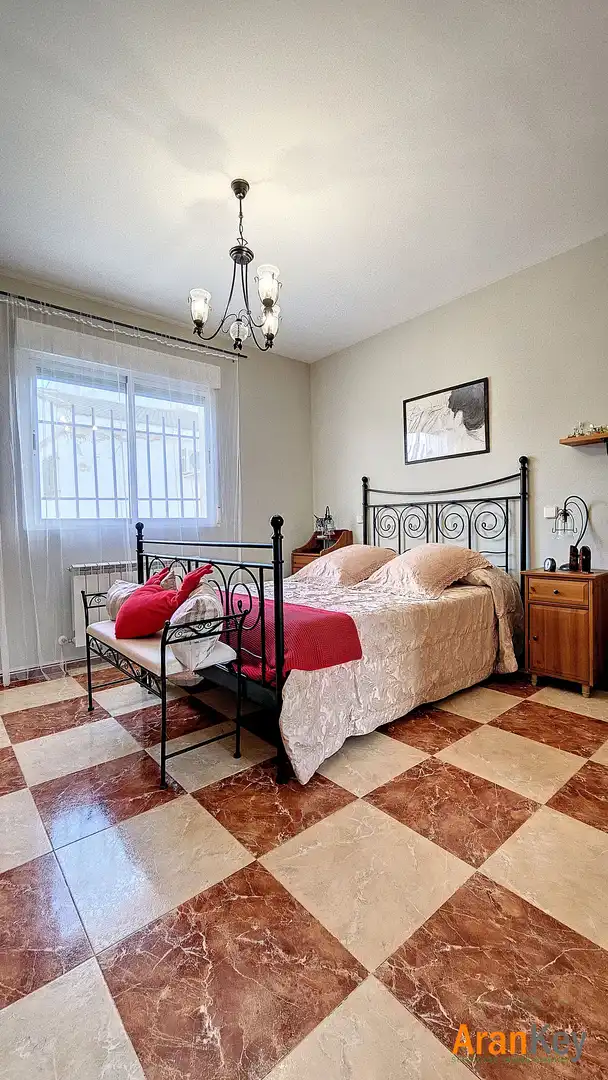 Dormitori de Casa o xalet en venda en Colmenar de Oreja amb Aire condicionat, Calefacció i Jardí privat