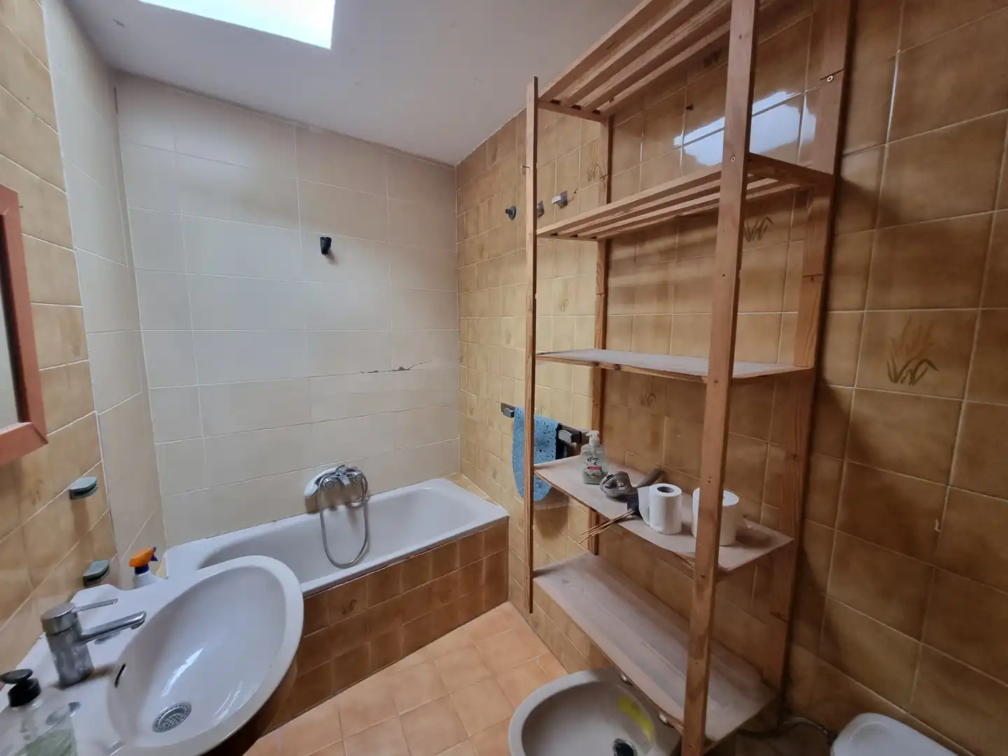 Bany de Casa o xalet en venda en Almería amb Jardí privat, Terrassa i Moblat