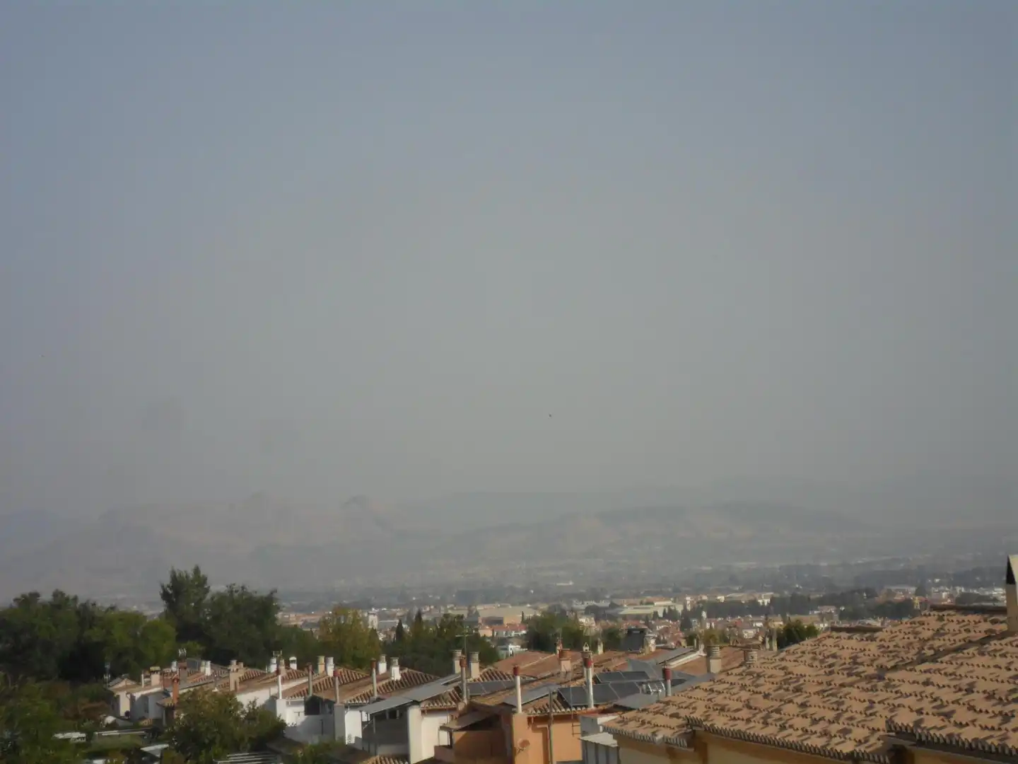 Vista exterior de Casa adosada de lloguer en Ogíjares amb Terrassa, Traster i Moblat