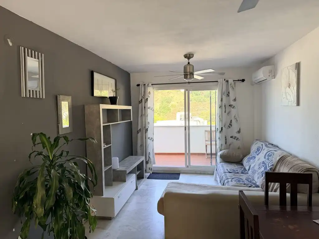 Sala de estar de Apartamento en venta en Benalmádena con Aire acondicionado, Terraza y Trastero
