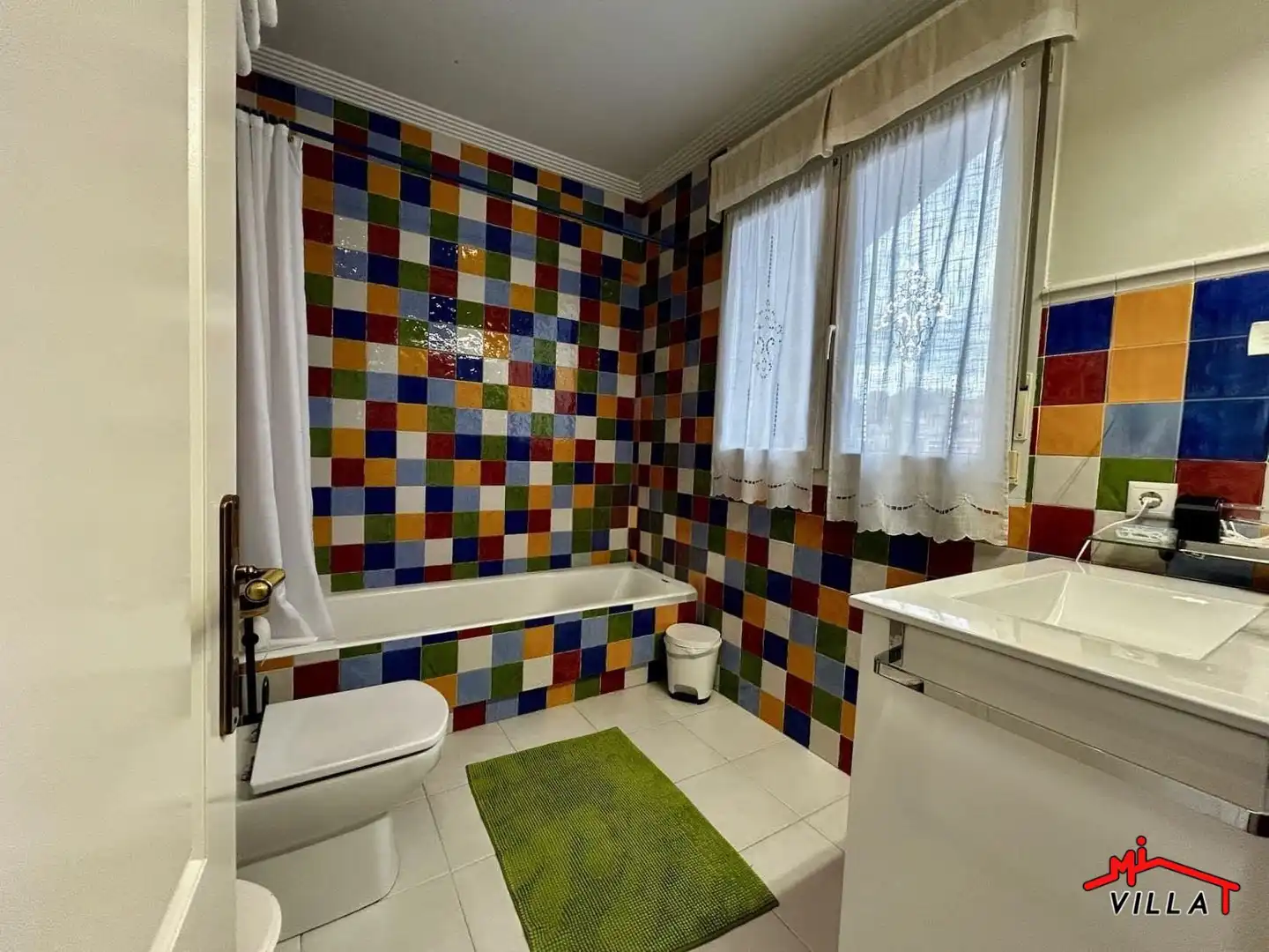 Baño de Casa o chalet en venta en Bárcena de Cicero con Calefacción, Terraza y Amueblado