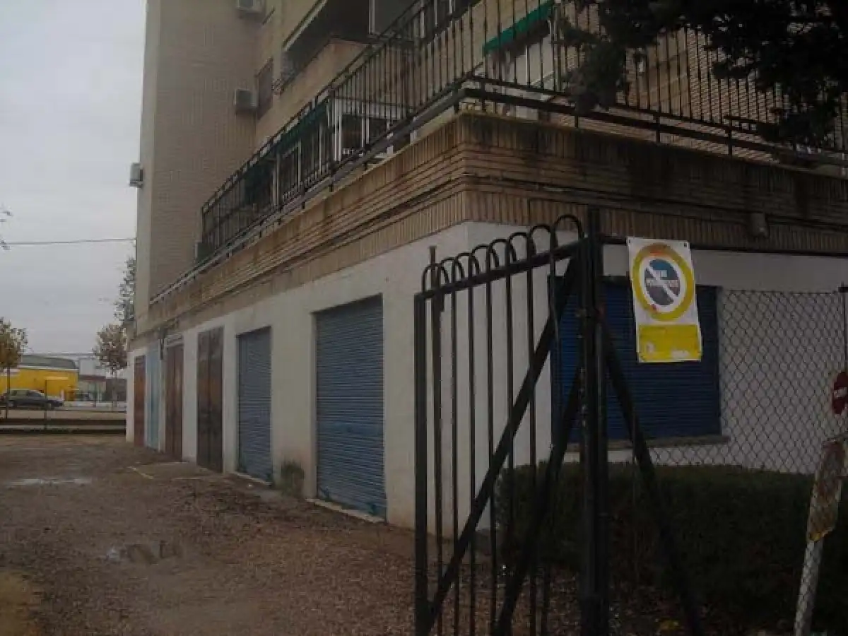 Local comercial en venta en Alcázar de San Juan, imagen 2