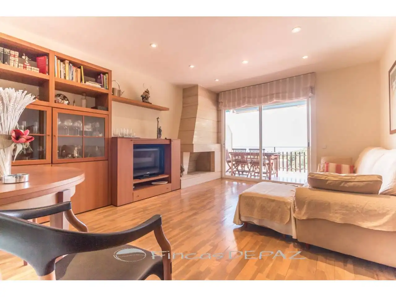 Sala de estar de Apartamento de alquiler en Castelldefels con Parquet, Terraza y Amueblado