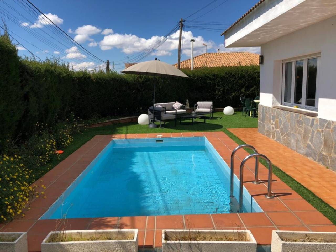 Swimming pool of House or chalet for sale in Rubí  with Air Conditioner, Heating and Swimming Pool