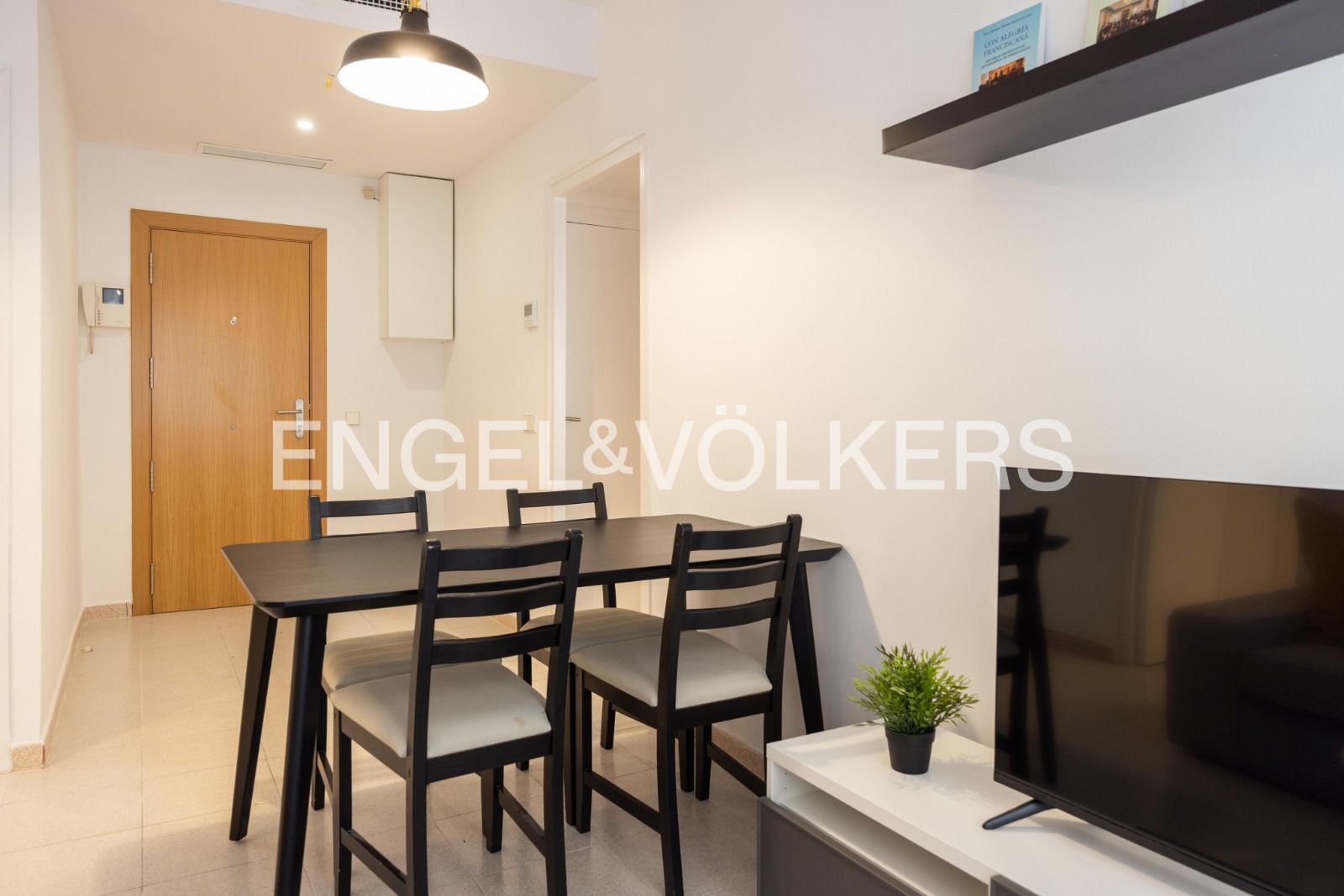 Menjador de Apartament de lloguer en  Barcelona Capital amb Aire condicionat, Calefacció i Parquet