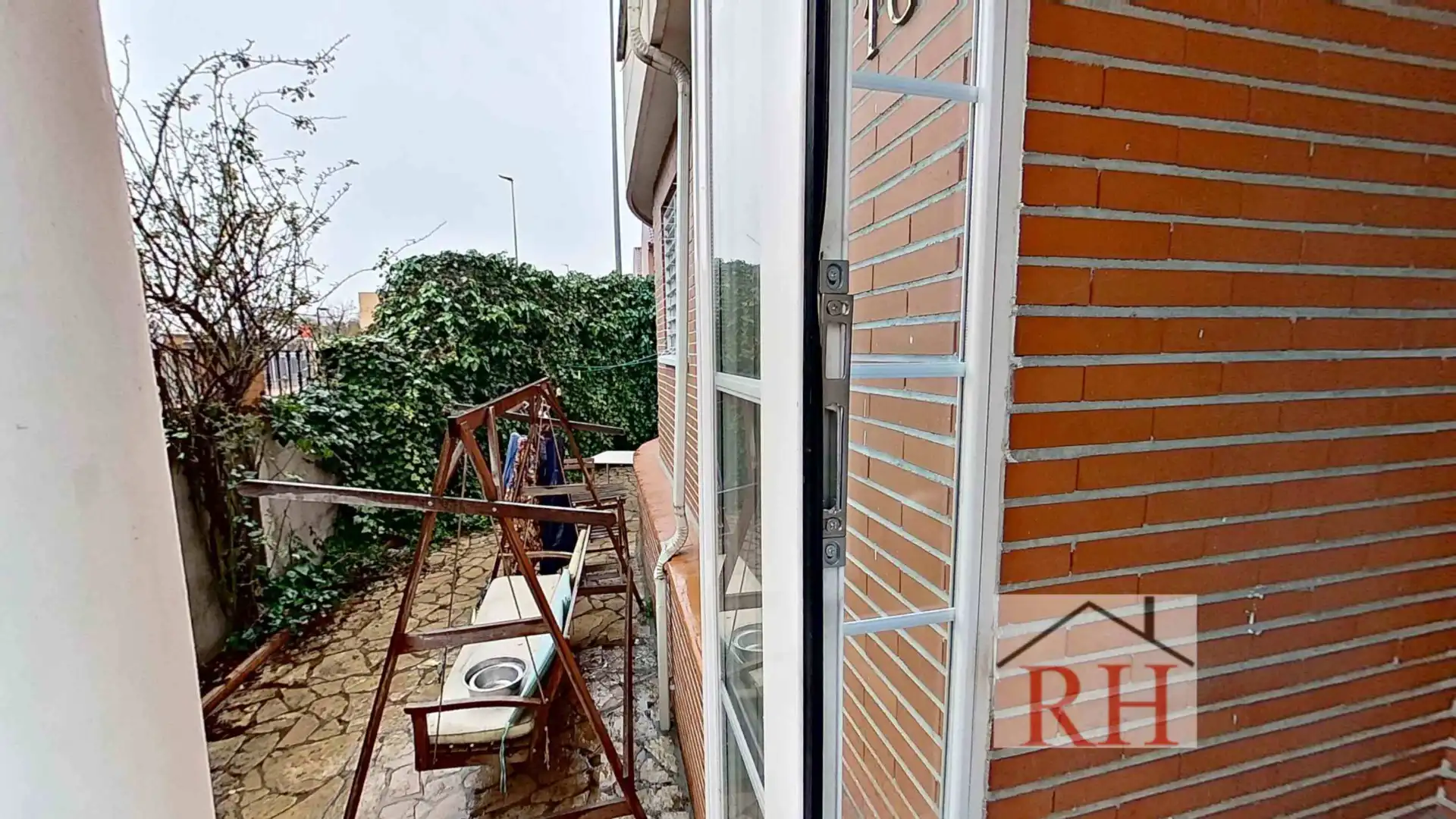 Casa a schiera con terrazza in vendita a Calle de Octavio Paz