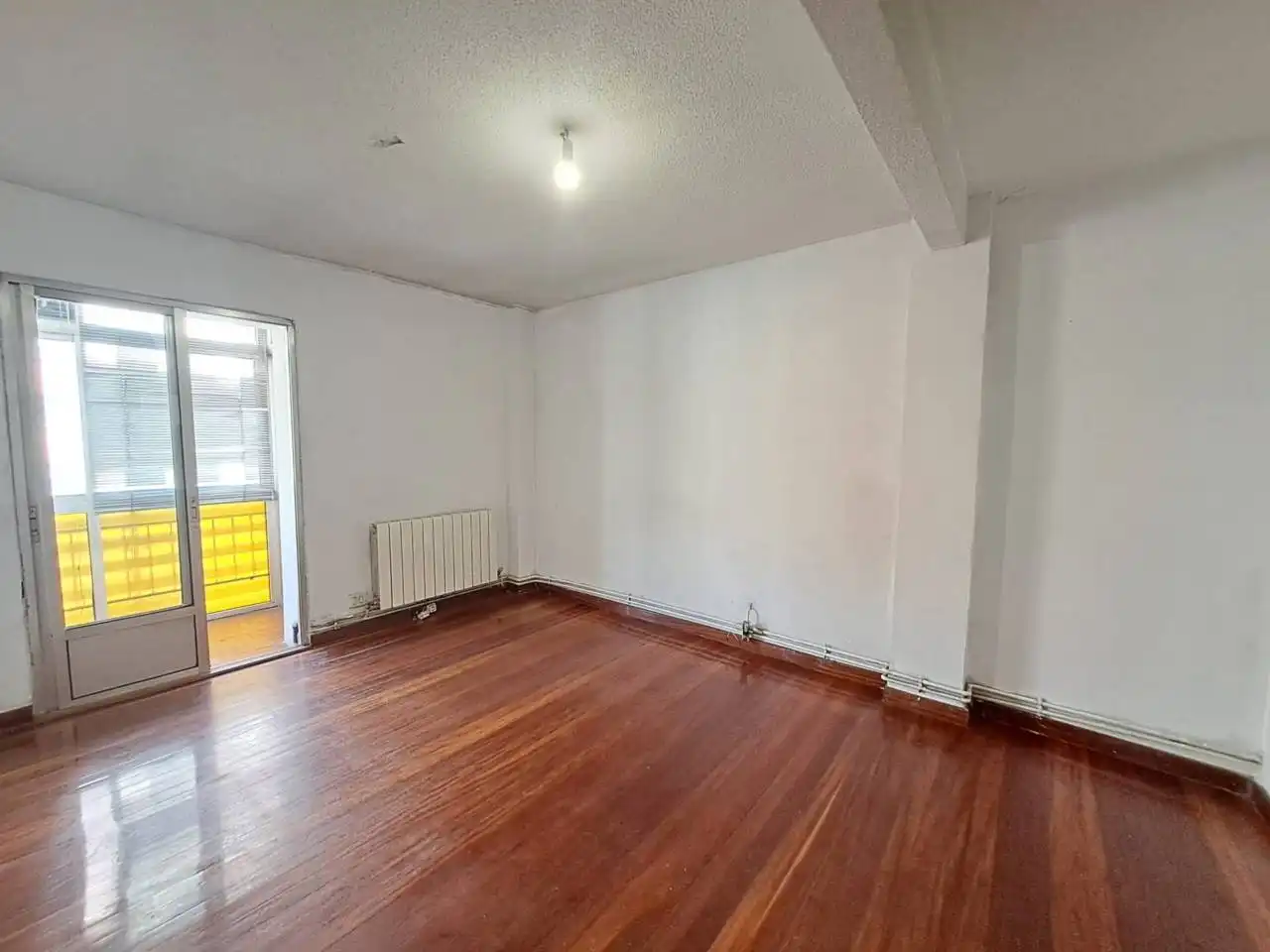 Living room of Flat for sale in Burgos Capital  with Heating and Terrace