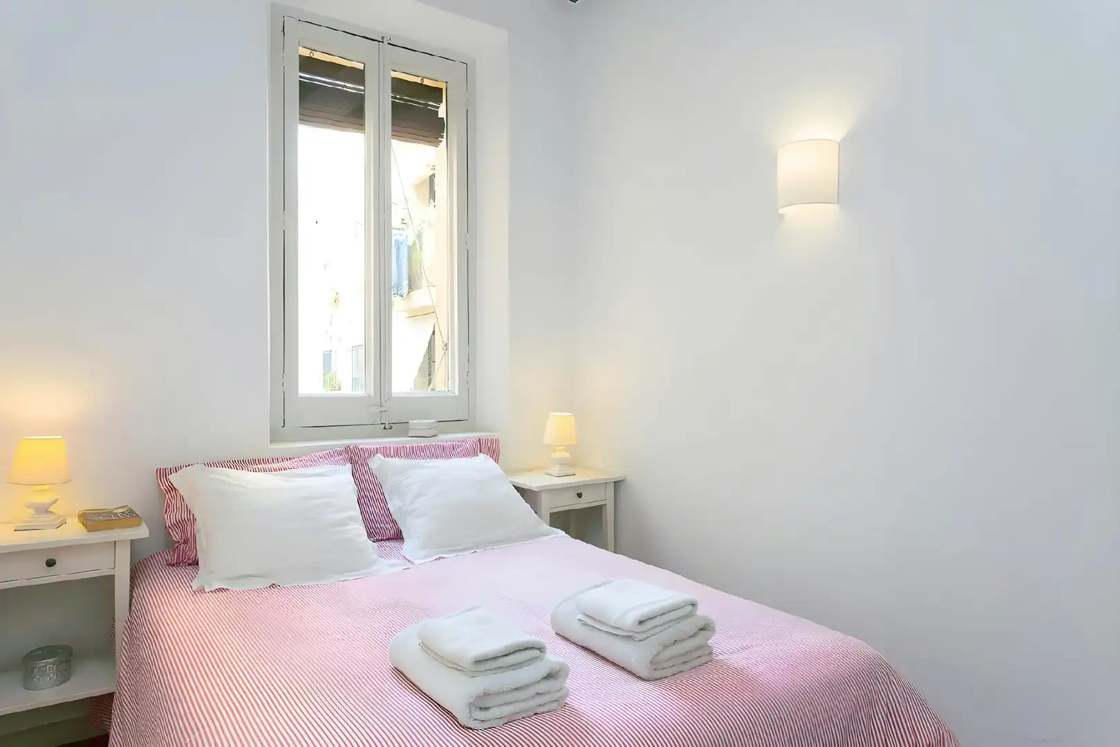 Habitación de Piso de alquiler en Barcelona con Aire acondicionado, Calefacción y Lavadora