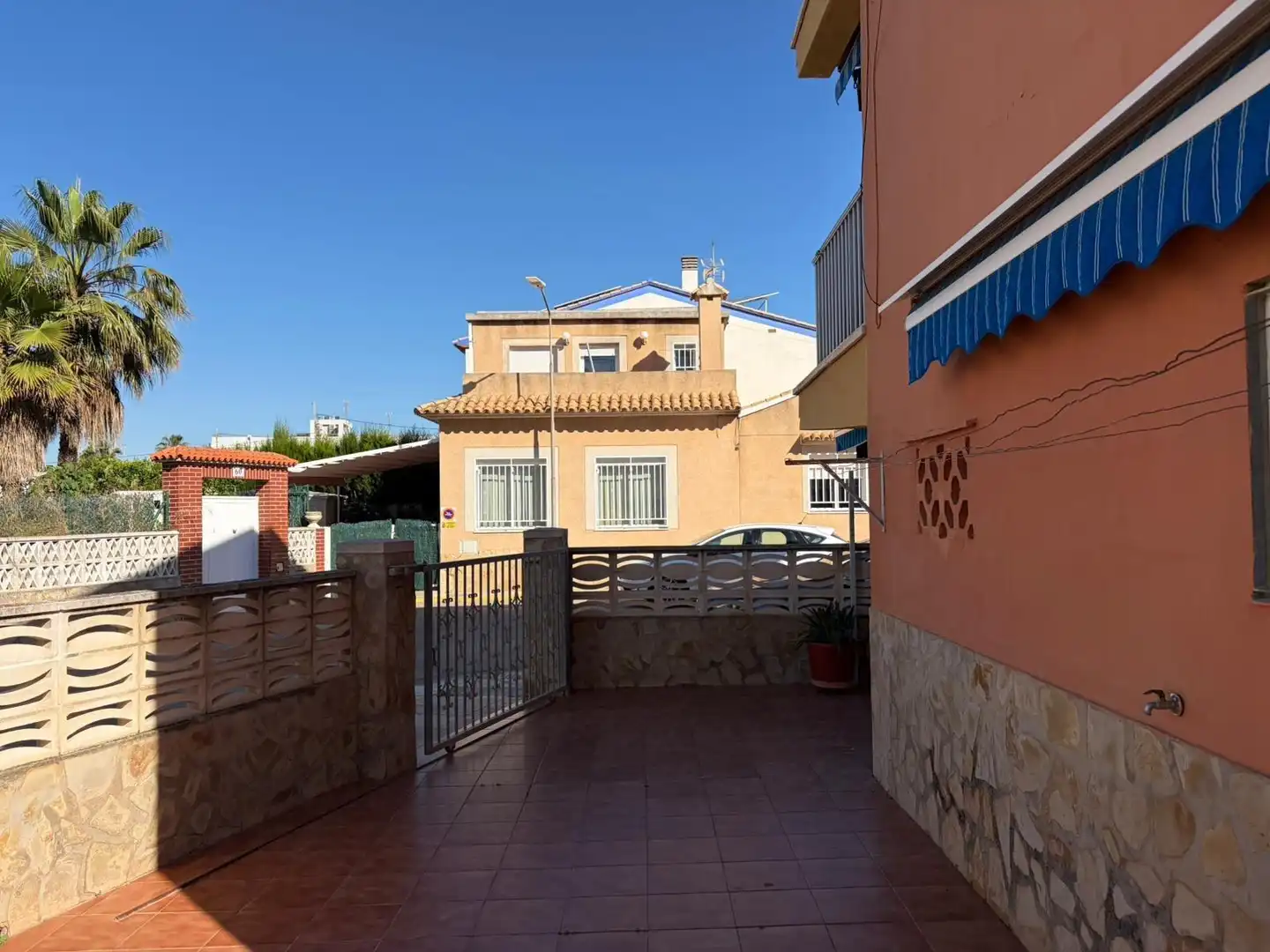 Ground floor to rent in Oliva Playa, imagen 2