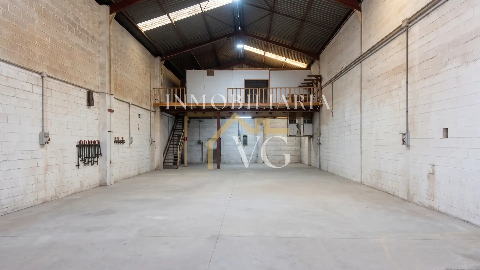 Nave industrielle à vendre à Guillena pueblo, imagen 3