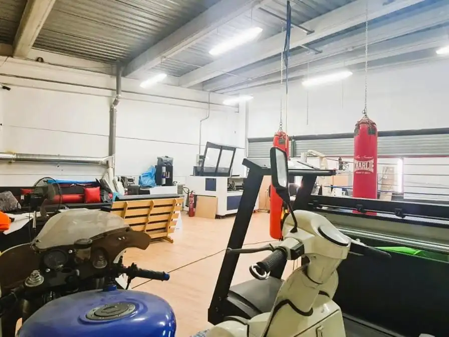 Local en venta en Camarma de Esteruelas con Alarma