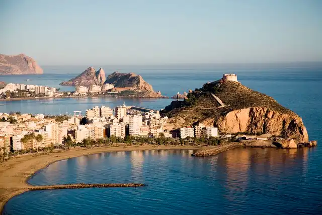 Außenansicht von Wohnung zur Miete in Águilas mit Klimaanlage, Möbliert und Balkon