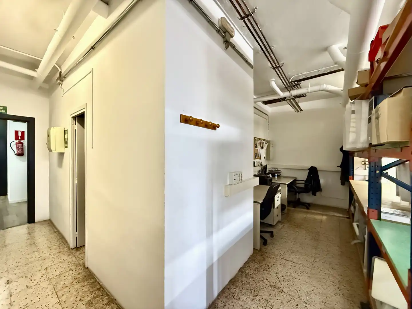 Local en venta en Cornellà de Llobregat