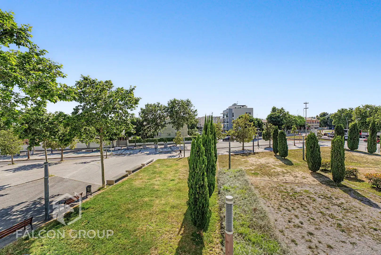 Exterior view of Flat for sale in Vilanova i la Geltrú  with Air Conditioner, Heating and Parquet flooring